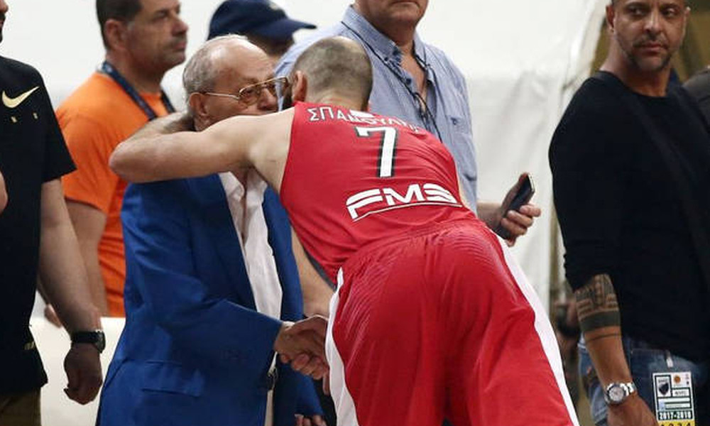 Η αγκαλιά των Σπανούλη, Πρίντεζη με Θανάση Γιαννακόπουλο (video)