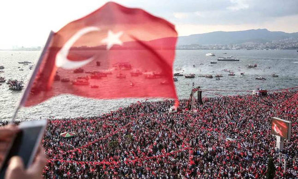Εκλογές Τουρκία LIVE: Θρίαμβο Ερντογάν με 53% δίνουν τα επίσημα αποτελέσματα