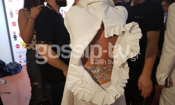 MAD VMA 2018:  Αυτή η πλάτη έκανε τη διαφορά! 