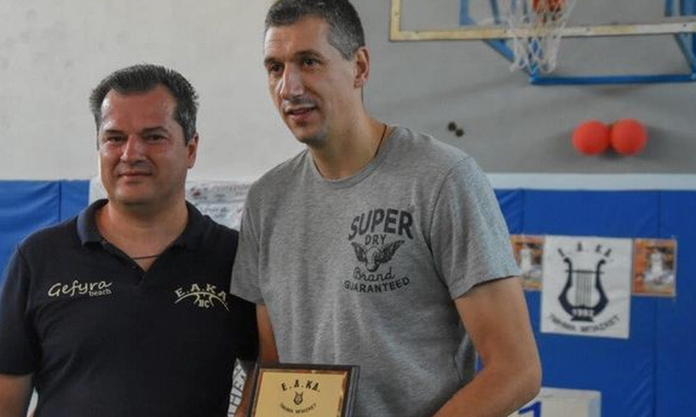 Στην Κάλυμνο, κοντά στα παιδιά, ο Δημήτρης Διαμαντίδης