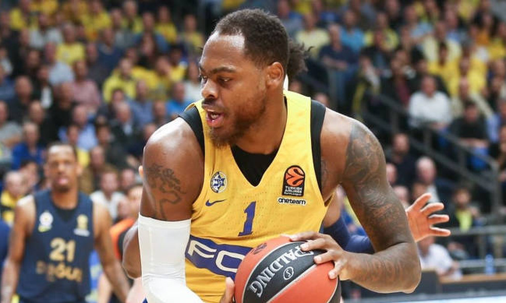 Τόμας: «Έρχομαι για να τους κάνω να... ανησυχήσουν!»