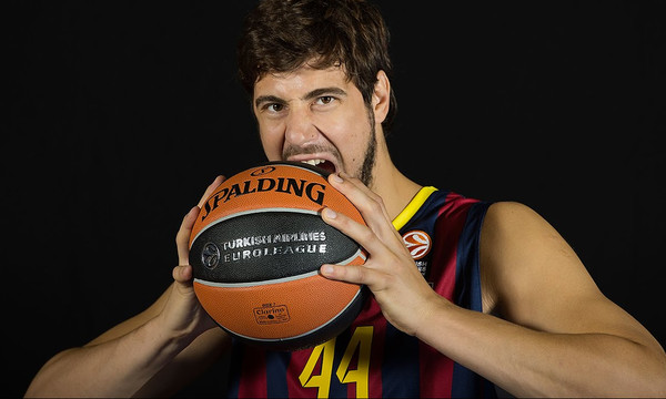 Ανανέωσε με Μπαρτσελόνα ο Άντε Τόμιτς	    