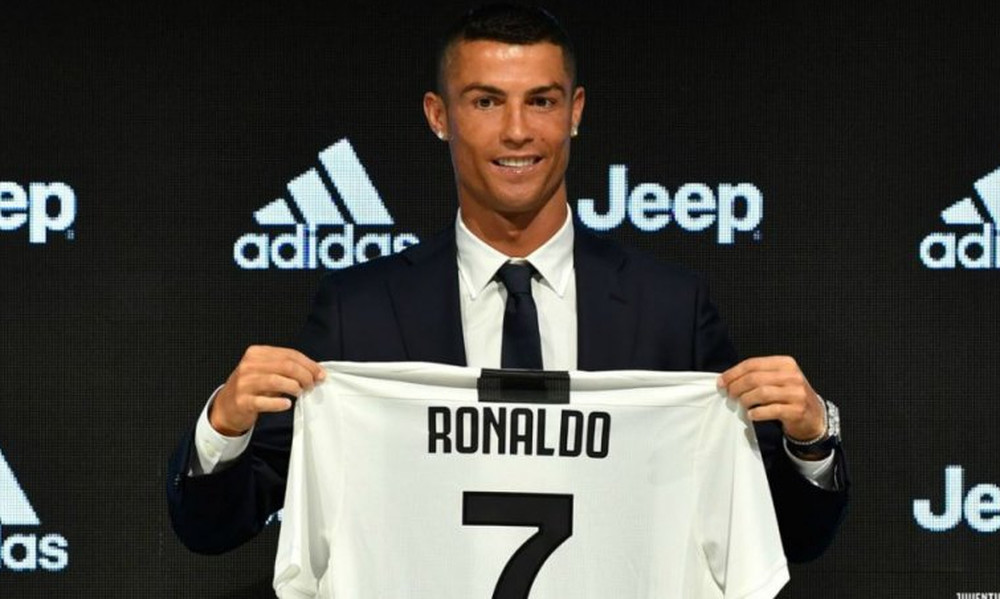 Τρέλα για Ρονάλντο και sold out οι φανέλες του!