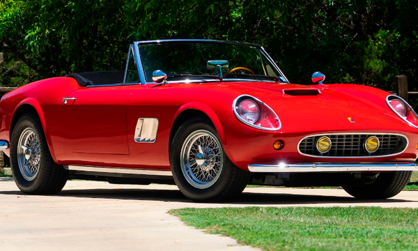 Τι θα έλεγες για την αυτήν την κλασική Ferrari Spyder;