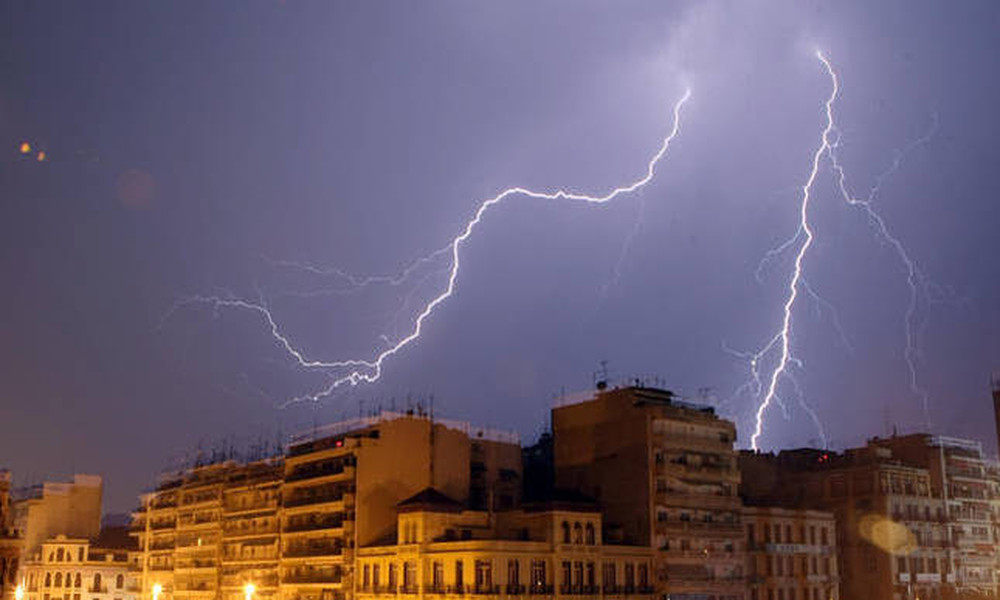 Έκτακτο δελτίο ΕΜΥ: Με καταιγίδες και νεροποντές η Πέμπτη - Πού θα είναι έντονα τα φαινόμενα (pics)