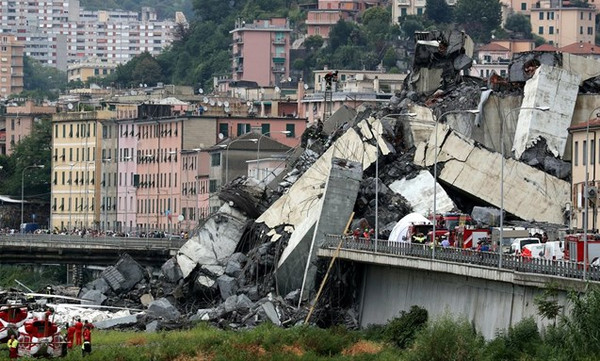 Serie A: Ενός λεπτού σιγή και μαύρα περιβραχιόνια για τα θύματα της γέφυρας στη Γένοβα