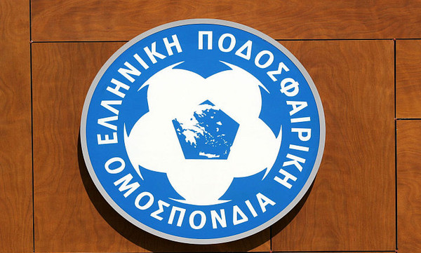 Αναβλήθηκε η έγκριση των προκηρύξεων της Super League και της Football League