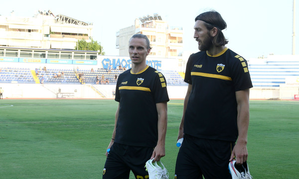 AEK: Mε Τσιγκρίνσκι, Γιαννιώτα στα Τρίκαλα