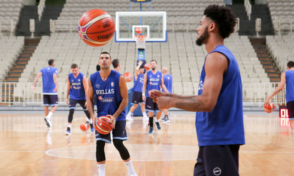 «Τρελό» buzzer beater του Σλούκα στο Μαυροβούνιο-Ελλάδα (video)