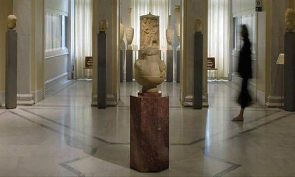 Ποινική δίωξη σε βάρος των δύο γυναικών που βανδάλιζαν με λάδι μουσεία