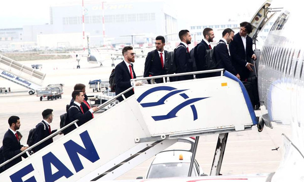 Ολυμπιακός: Αναχώρησε για το Μιλάνο (photos)