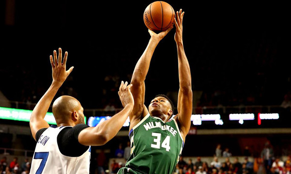 NBA: Τα καλύτερα του Γιάννη στην preseason (video)