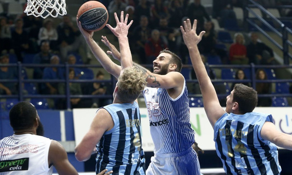 Ο Χολαργός κάνει αίσθηση με το... καλημέρα