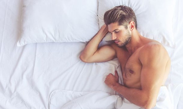 Be A Pro στον ύπνο και 4 καλοί λόγοι για να κοιμάσαι… γυμνός