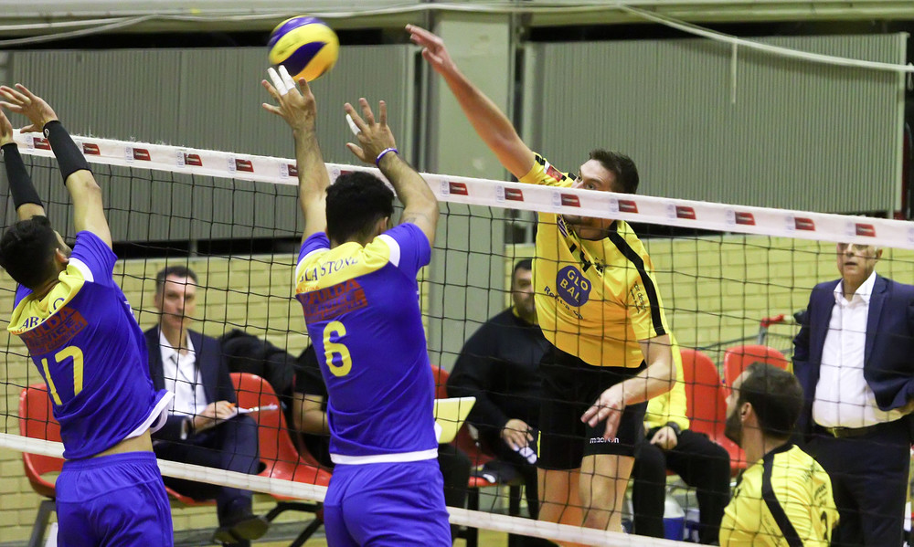 Volley League: Πέρασε από τη Σύρο η ΑΕΚ