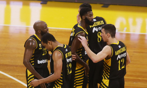 Άρης-ΑΕΚ 77-81: Πέρασε από το Αλεξάνδρειο η «Ένωση» (photos)