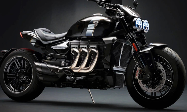 Η Triumph Rocket III είναι πραγματικός θρίαμβος