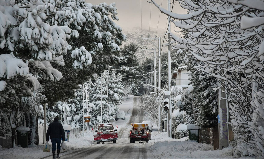  Καιρός: Η «Χιόνη» σκεπάζει την Ελλάδα με χιόνι και παγωνιά – Κίνδυνος σε Εύβοια, Αττική και Αιγαίο