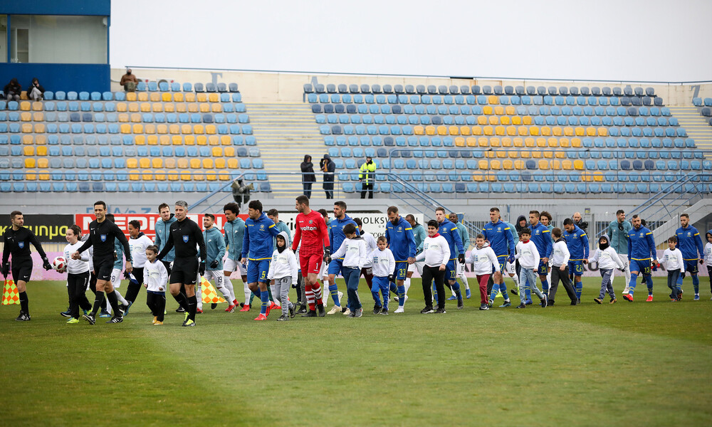 Αστέρας Τρίπολης-Ατρόμητος: Οι οπαδοί δεν ξέχασαν τον Ρεξ (photo)