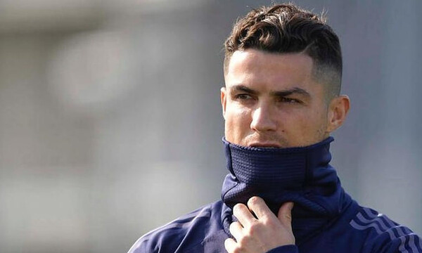 Ο Κριστιάνο... λιάζεται και ποζάρει με λάγνο βλέμμα (pic)