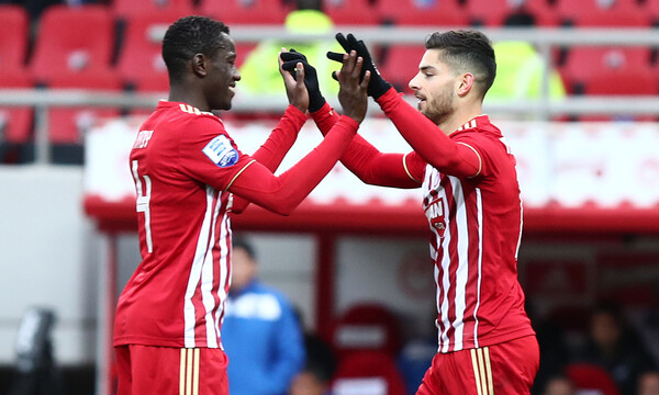 Ολυμπιακός: Ο Καμαρά που τη γλίτωσε και η άμυνα που δεν... γλιτώνει (photos)