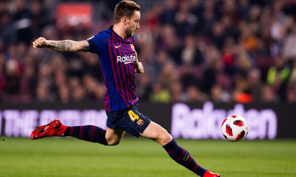 Βγάζει στο «σφυρί» τον Ράκιτιτς η Μπαρτσελόνα