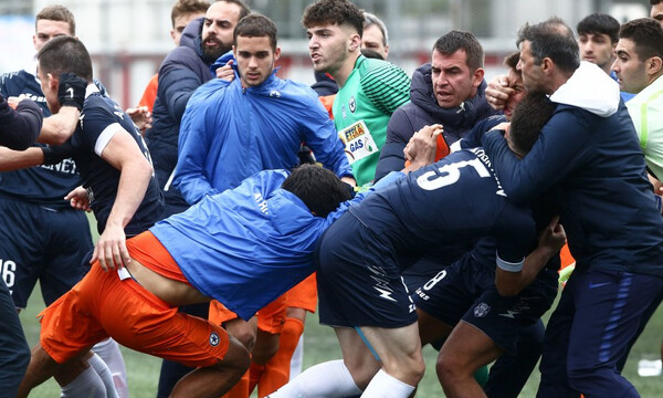 Άγριο ξύλο στο ματς Νέων Ατρόμητος - Απόλλων Σμύρνης! (video&photos)