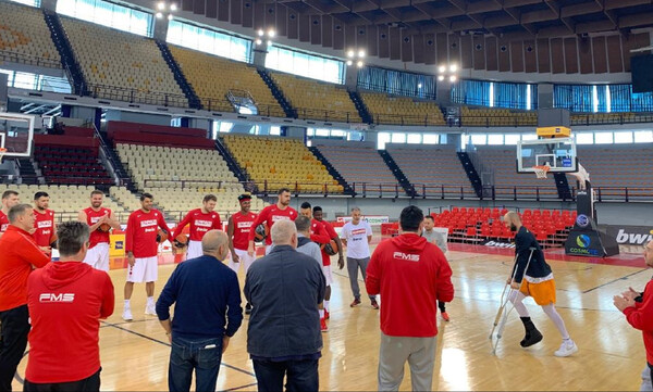 Στην προπόνηση του Ολυμπιακού ο Σπανούλης (photos)