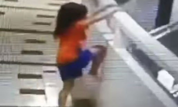 Σοκ! 5χρονο κοριτσάκι έπεσε από τον 11ο όροφο γιατί υπνοβατούσε (photos+video)