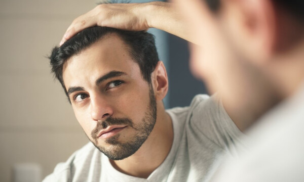 Τριχόπτωση: Τι πρέπει να προσέξετε στη διατροφή σας