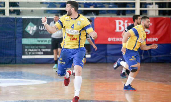 Χάντμπολ: Παρέμεινε στην Handball Premier ο Άρης Νικαίας