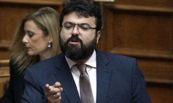 Tα είπε με Βασιλειάδη η νέα Football League