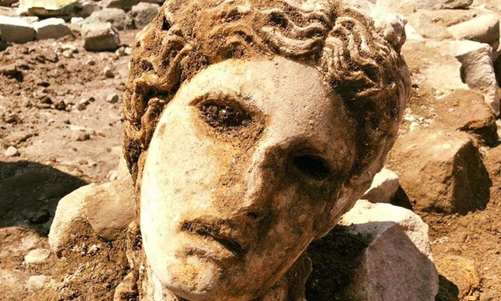 Σπουδαία αρχαιολογική ανακάλυψη: Εκπληκτικής ομορφιάς Διόνυσος «κοιμόταν» στη Ρώμη (pics)