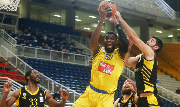 ΑΕΚ-Περιστέρι 66-67: Έκανε την έκπληξη και πήρε το πλεονέκτημα (photos)