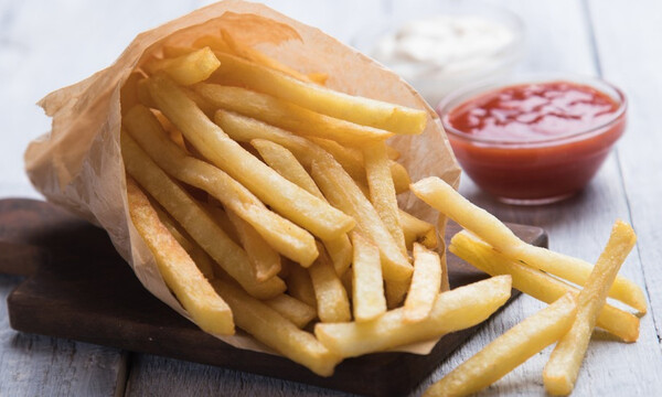 Επτά τροφές που σας μπλοκάρουν τον ύπνο (εικόνες)