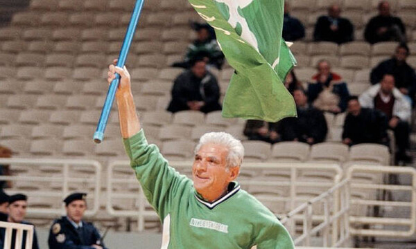 Συγκινητικό πανό στο ΟΑΚΑ για τον Στέφανο Ααρών (photos)