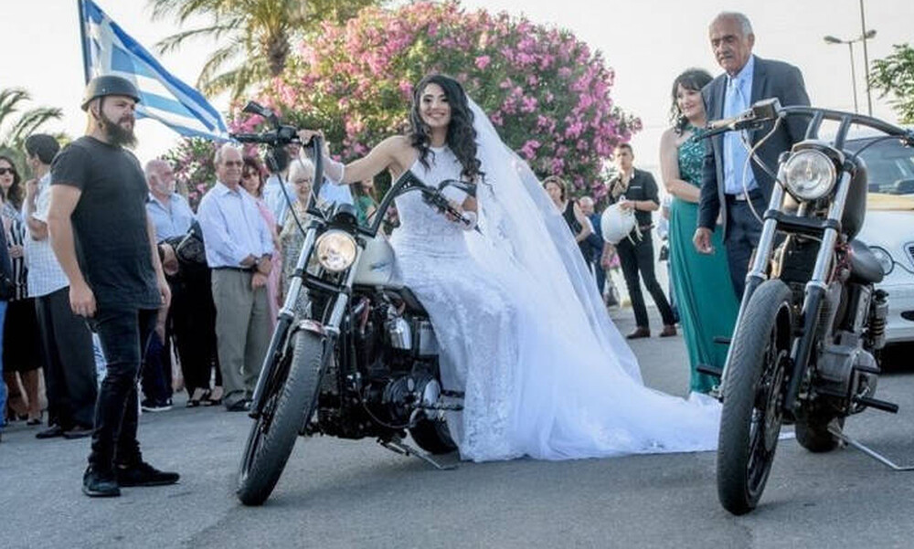 Κρήτη: H νύφη πήγε στην εκκλησία με... Harley