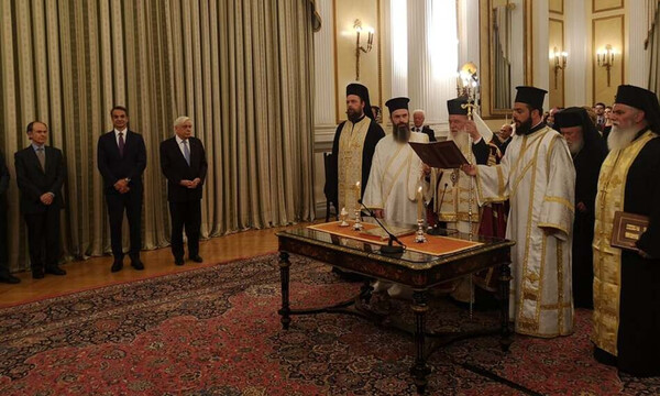 LIVE: Ορκίστηκε η νέα κυβέρνηση στο Προεδρικό Μέγαρο - Την Τετάρτη το υπουργικό συμβούλιο
