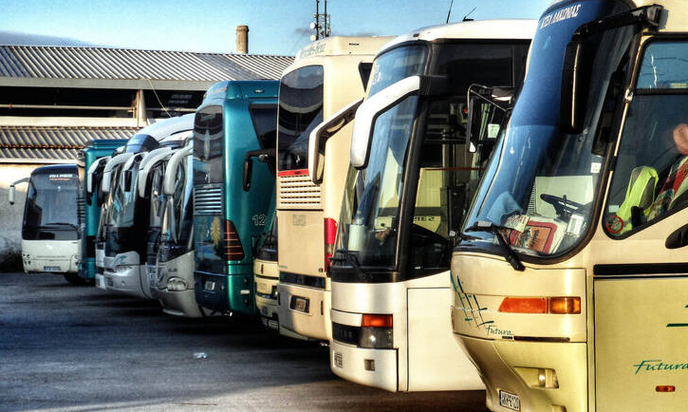 Κρήτη: Εισπράκτορας αποβίβασε από λεωφορείο 15χρονο γιατί του έλειπαν 10 λεπτά για εισιτήριο