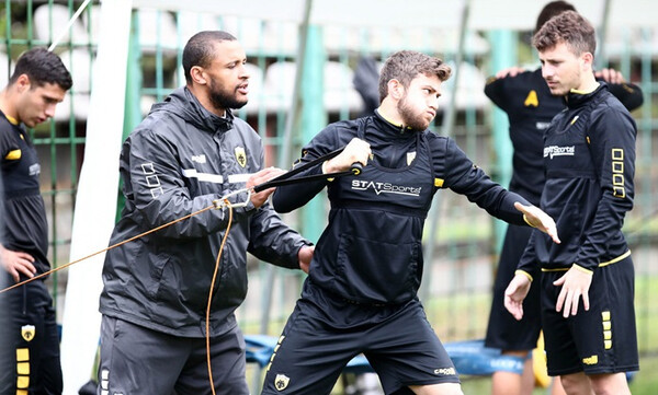 ΑΕΚ: Γυμναστική και τακτική στο Κίελτσε