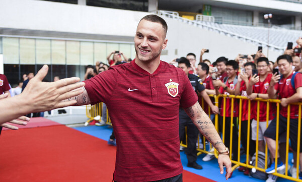 Ντεμπούτο με γκολ για Αρναούτοβιτς στην Κίνα (photos+video)