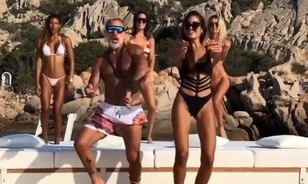 Σάλος! Εκατομμυριούχος παίζει ντραμς σε οπίσθια γυναικών και προκαλεί (photos+video)