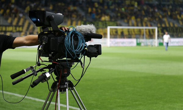 Περιμένει προτάσεις για τα τηλεοπτικά πέντε ομάδων η Super League