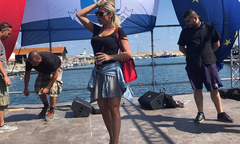 Μαρία Καρλάκη: Εντυπωσίασε με την εμφάνισή της στο Τσάρεβο