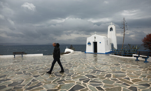 Καιρός: Έρχεται ψυχρό μέτωπο - Ποιες περιοχές θα σαρώσει - Πού και πόσο θα πέσει η θερμοκρασία