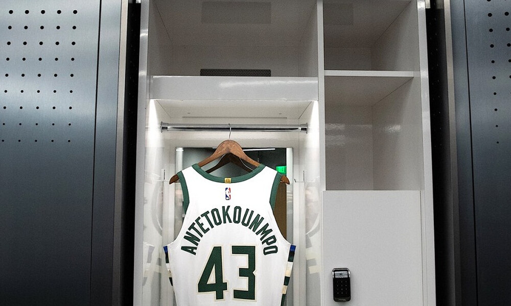 NBA: Παρουσιάστηκε η φανέλα του Θανάση Αντετοκούνμπο (photos)