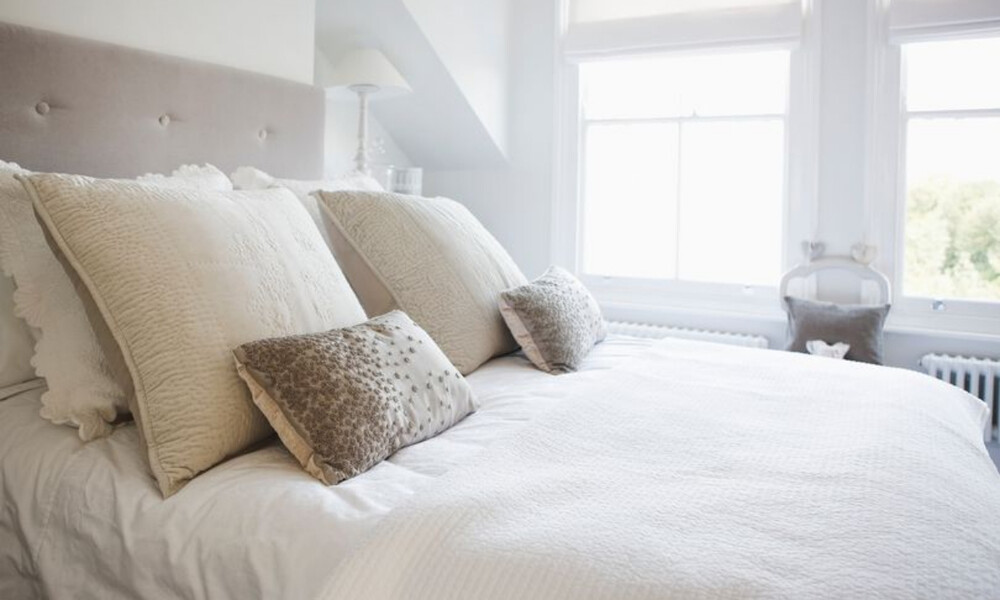 Μαξιλάρια, στρώματα, λαμπτήρες: Αντικείμενα καθημερινής χρήσης που σας αρρωσταίνουν (pics)
