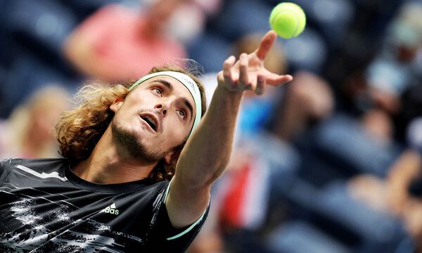 Στέφανος Τσιτσιπάς: Πρόκριση στο ATP Finals! (video)