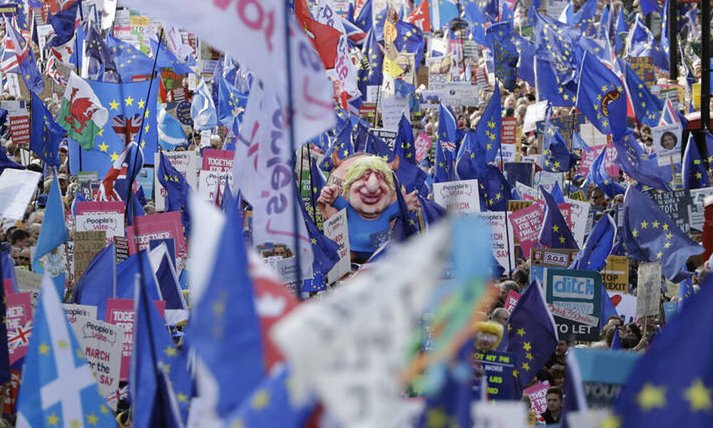 Brexit: Εκατοντάδες χιλιάδες διαδηλωτές ζήτησαν νέο δημοψήφισμα