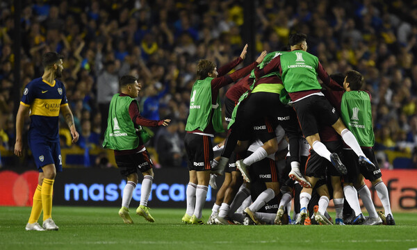 Copa Libertadores: Η Μπόκα νίκησε, αλλά η Ρίβερ πάει τελικό (photos+video)